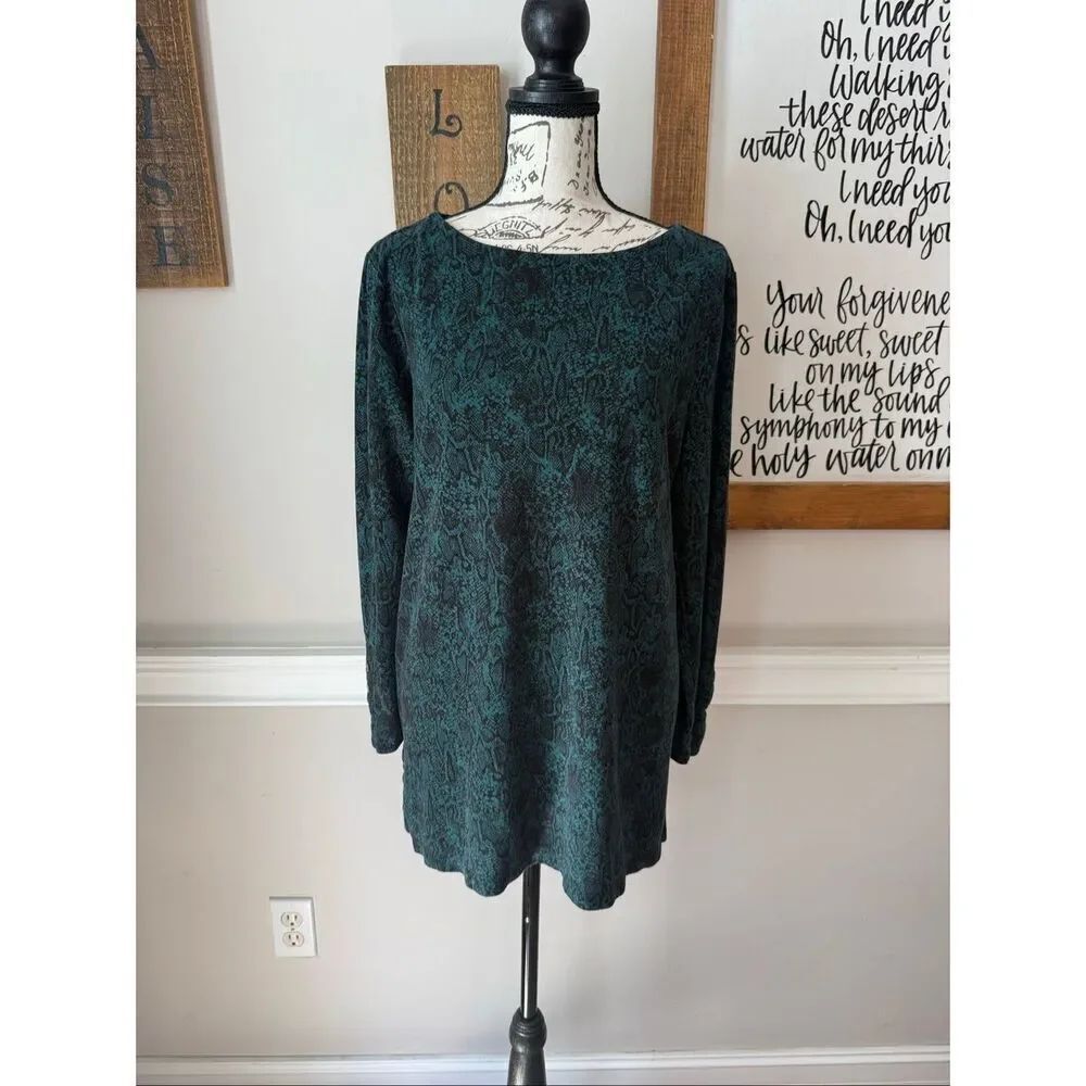 Chico's Women's Snakeskin Print Long Sleeve Tunic Top Green Black Chico’s Size 2